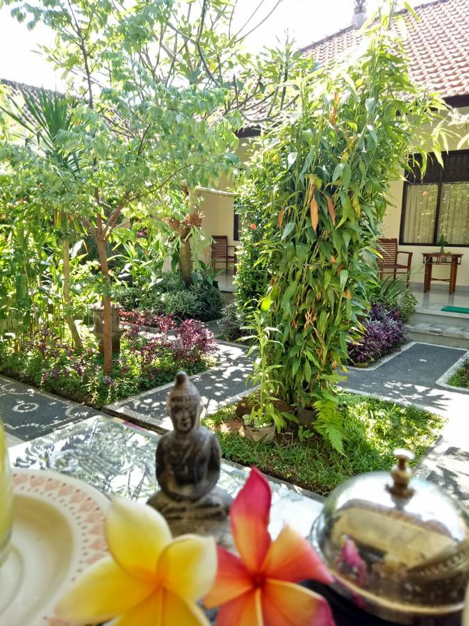 Krisda Ubud Guest House Buitenkant foto